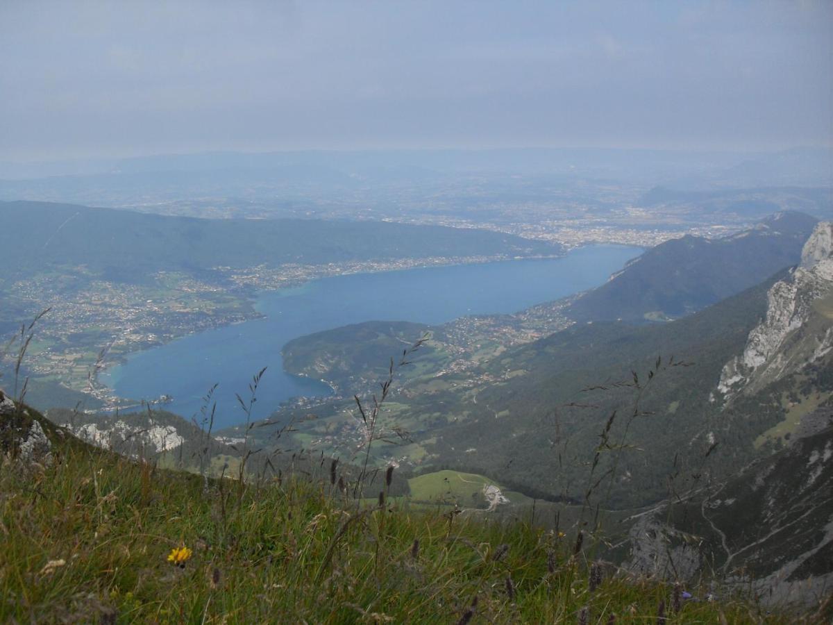 Logement Entre Lac Et Montagnes Thônes Kültér fotó